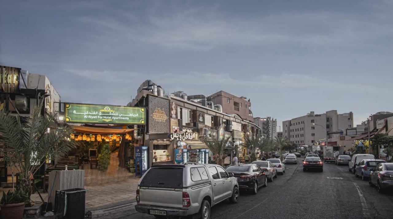Al Riyati Hotel Apartments Акаба Екстер'єр фото