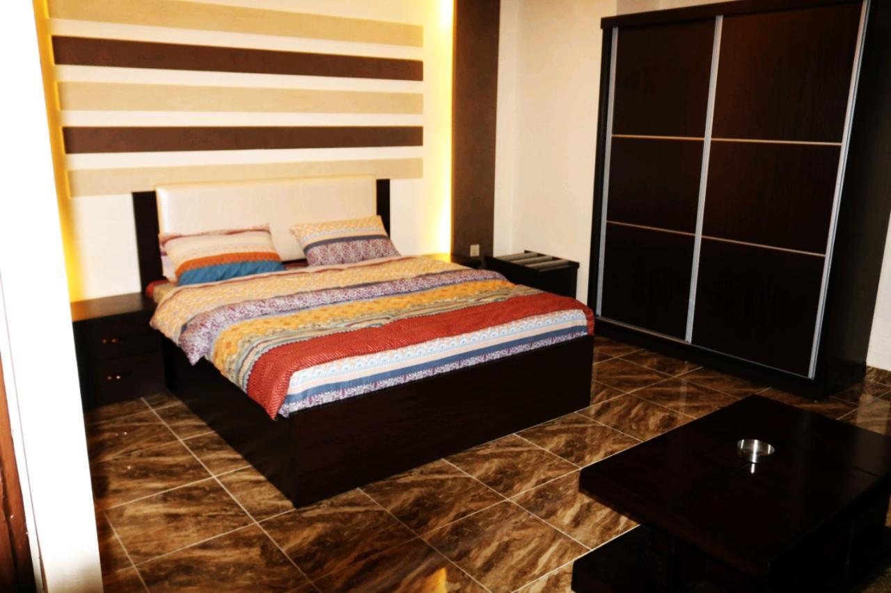 Al Riyati Hotel Apartments Акаба Екстер'єр фото